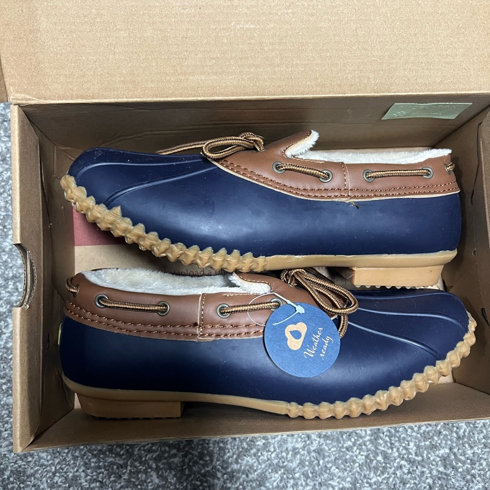 JBU womans insulated shoe boot
